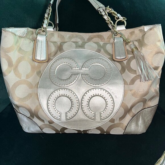 Coach Legacy or Optic Signature Collection series. - Picture 14 of 16